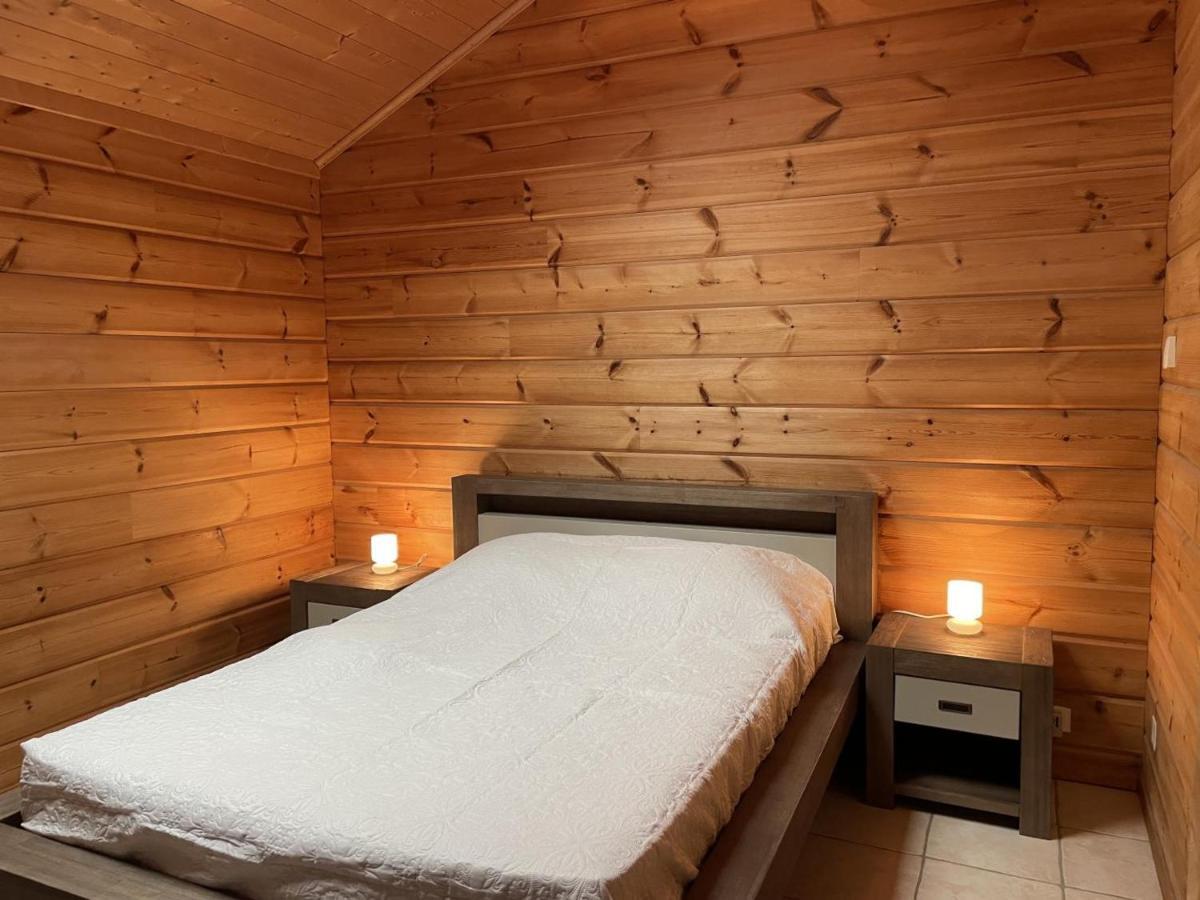 Chalet De Charme Avec Sauna Et Piscine Couverte, Proche De Vichy, Tout Confort, Animaux Acceptes - Fr-1-489-370 Vila Saint-Rémy-en-Rollat Exterior foto